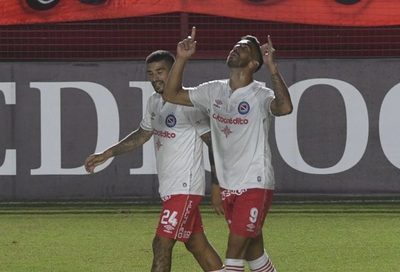 Aporte goleador de Gabriel Ávalos en Argentinos Juniors