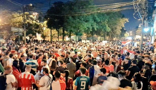 Médicos apelan a la conciencia de loperro y piden cuarentena voluntaria por 15 días