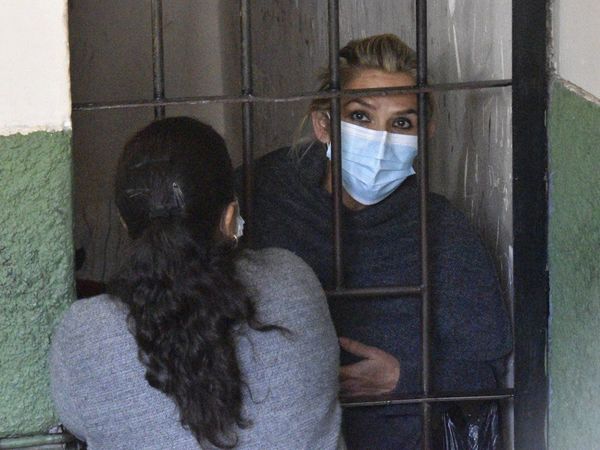 Fiscalía de Bolivia pide detención de seis meses para Jeanine Áñez