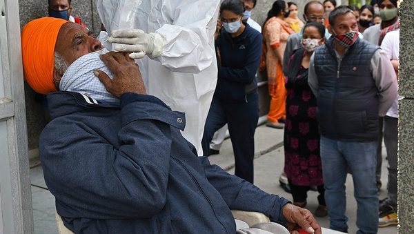 India tuvo la peor cifra de casos diarios de coronavirus del año