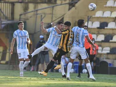 Guaireña golea a Guaraní