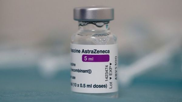 AstraZeneca se pronuncia luego de que varios países suspendieran el uso de su vacuna