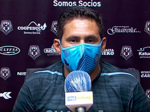 Conferencia de prensa de Víctor Hugo Cabrera