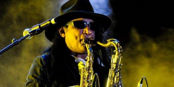 Muere saxofonista de banda mexicana Maldita Vecindad por Covid-19