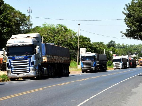 Mejora el ánimo en el campo con el auge de la cosecha en los sojales