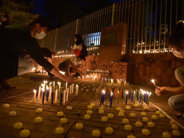 Encienden una vela por cada vida  perdida por  Covid-19