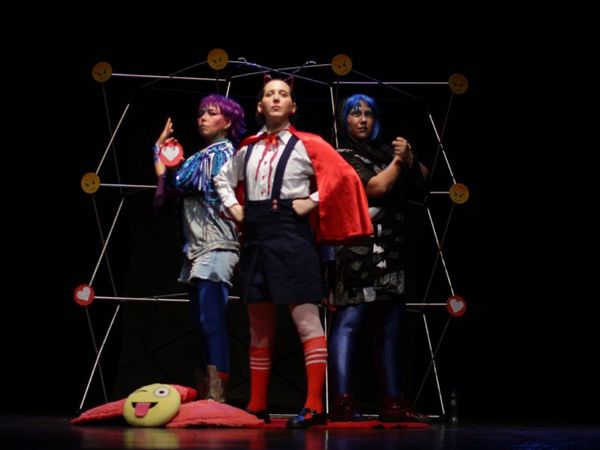 Entregan G. 100 millones para eventos artísticos