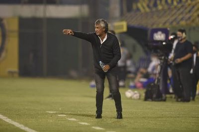 “A partir del primer gol se desmorona todo lo veníamos haciendo” - Olimpia - ABC Color