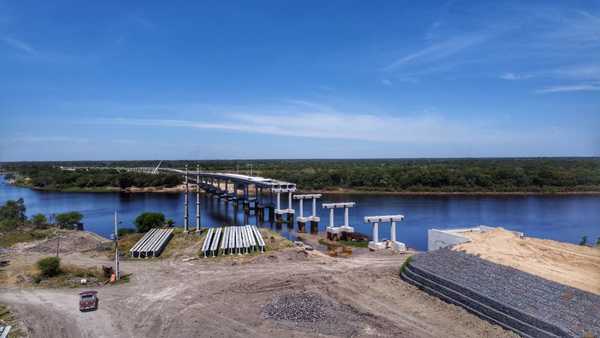 En medio de la belleza del Tebicuary, avanza el puente más largo de Ñeembucu | .::Agencia IP::.