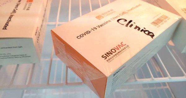 La Nación / Prioridad es conseguir más vacunas anticovid