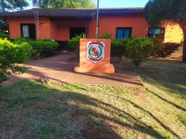 DELINCUENTE MANIATÓ A FARMACÉUTICA Y SE ALZÓ CON DINERO Y CELULARES