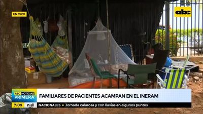 Familiares de pacientes acampan en el Ineram - ABC Noticias - ABC Color