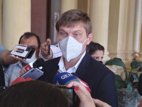 Suspender clases no resolverá problema del coronavirus, asume Brunetti - Nacionales - ABC Color