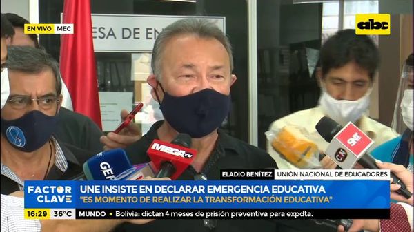 UNE insiste en declarar emergencia educativa - ABC Noticias - ABC Color