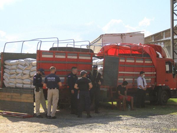 Incautan 14 toneladas de azúcar de contrabando en zona del Abasto
