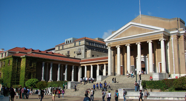 Estudiantes de Sudáfrica planean cerrar universidades por financiamiento | El Independiente