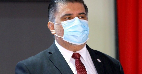La Nación / Borba afirmó que Paraguay no recibió ni recibirá las vacunas AstraZeneca