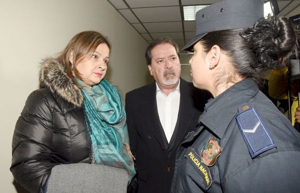 La Corte favorece a la esposa de exfiscal general en proceso por lavado de dinero - Nacionales - ABC Color