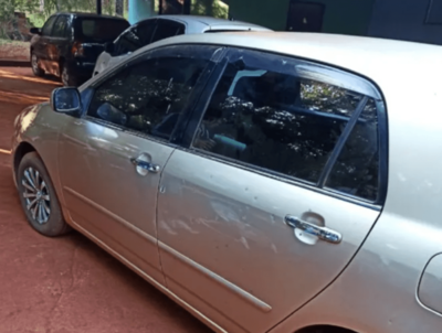 Acribillan el vehículo de un joven en Yatytay · Radio Monumental 1080 AM