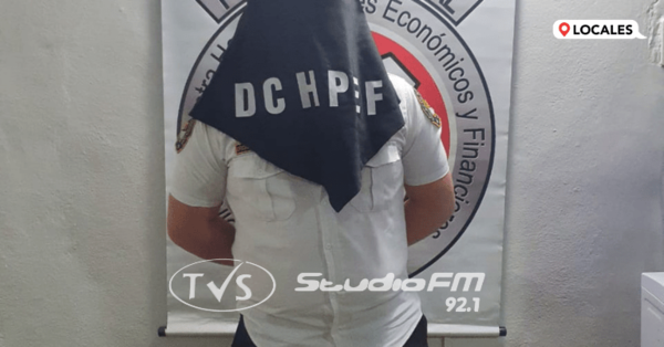 DETIENEN A HOMBRE POR SUPUESTA ESTAFA Y FRAUDE CON TARJETAS DE CRÉDITO Y DÉBITO FALSAS
