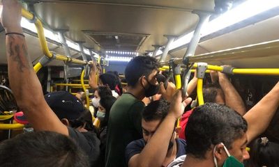 Ante regulada de buses, senador planteará cancelar licencia a empresas «chantajistas»