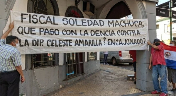 Almuerzo Escolar:Presentan urgimiento a la Fiscalía por una denuncia contra Celeste Amarilla – Prensa 5