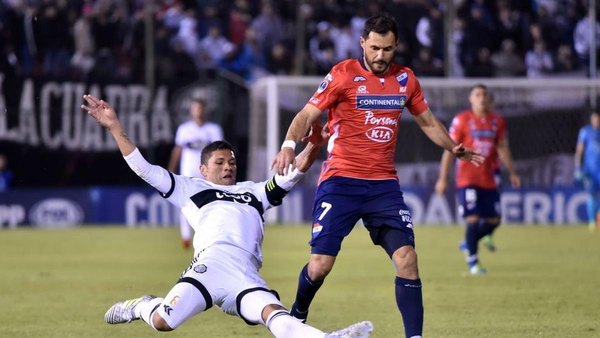 Enfrentamiento paraguayo en Copa Sudamericana después de cuatro años