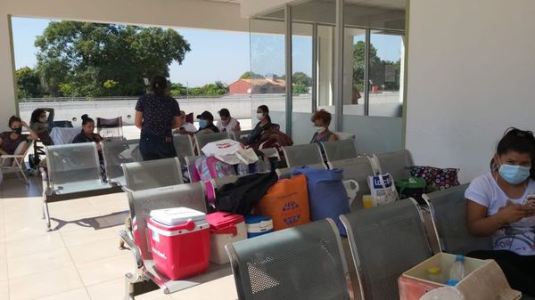 Familiares de pacientes aún compran atracurio y midazolam por escasez en hospitales de IPS - Nacionales - ABC Color