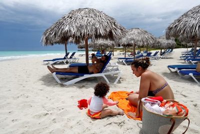 La llegada de turistas al Caribe cayó un 65,5 % en 2020 - MarketData