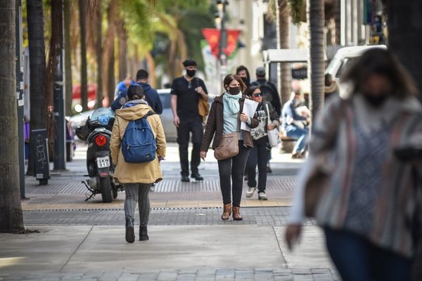 Uruguay acumula cinco días consecutivos con más de mil casos de coronavirus y el gobierno estudia nuevas medidas - Megacadena — Últimas Noticias de Paraguay