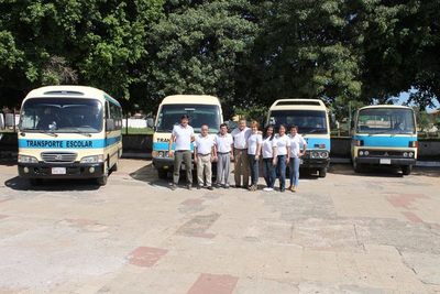 Dueños de transportes escolares ponen a disposición sus buses para colaborar con descongestión de pasajeros