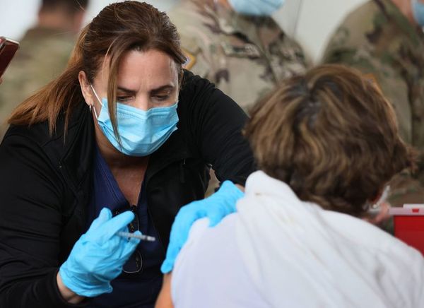 Bebé de madre vacunada nace con anticuerpos de covid - Mundo - ABC Color