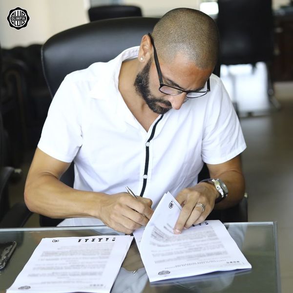 Orteman estampó su firma en Olimpia - Olimpia - ABC Color