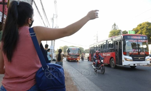 Diario HOY | Repudian a empresarios por "infames reguladas" y pedirán interpelar al viceministro de Transporte