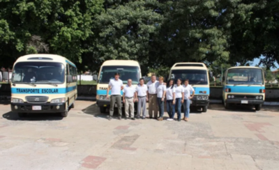 Diario HOY | Siguen buscando espacios para operar y ofrecen sus buses a pasajeros