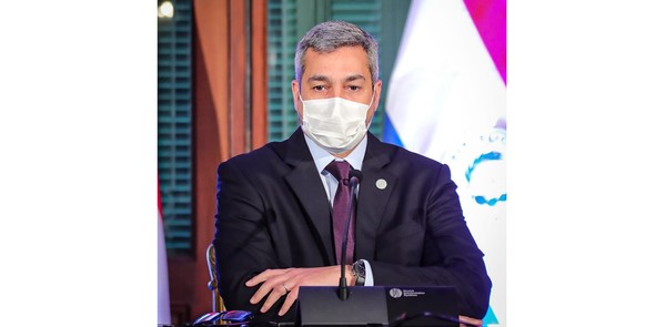 Paraguay busca de dónde comprar vacunas y Mario Abdo dispara contra el Covax