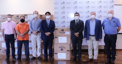 La Nación / El Instituto de Tecnología Automotriz de Corea donó lotes de tapabocas al MIC