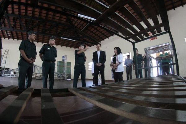 Albergues podrían reactivarse y establecimientos militares convertirse en hospitales de campaña