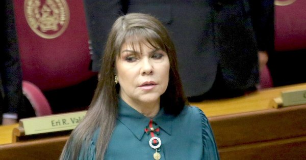 La Nación / Cajonearon denuncia en contra de Celeste Amarilla