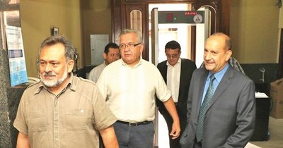 La Nación / No hay remedios, pero “rifan” G. 13 mil millones en Senado