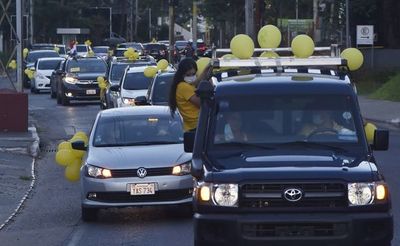 Familias clamaron al Gobierno que continúen las clases presenciales - Nacionales - ABC Color