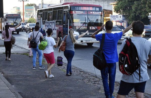 Gobierno promete que no habrá suba de pasaje, pero no habla de subsidio - Nacionales - ABC Color