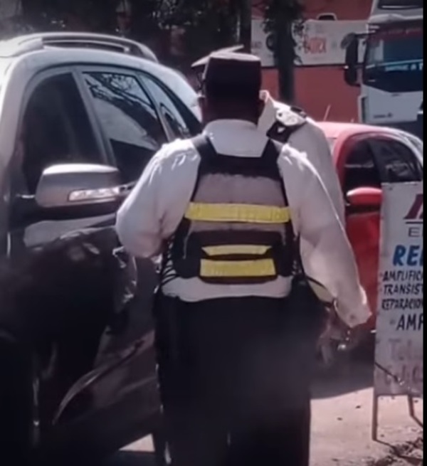Graban a PMT recibiendo presunta coima » San Lorenzo PY