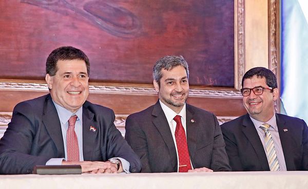 Ante rumores de pactos, la oposición pide que primero se enjuicie a Velázquez | El Independiente