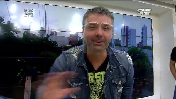 LMCD: Recibimos a Raúl Vega de "A Mil Kilómetros del Mar" - SNT