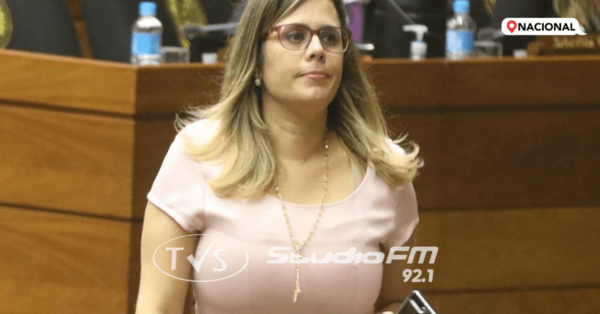 Kattya González dejó sin trabajo a 600 familias y expone al Estado a una demanda
