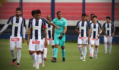 Alianza Lima elude el descenso por escritorio y se queda en Primera
