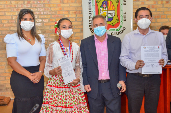 Escuela Municipal de Danza recibió un reconocimiento de la Junta de CDE