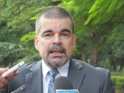 Corte sobresee a ex fiscal Roberto Velázquez por prescripción de causa