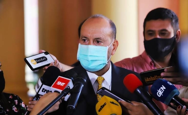 Diario HOY | “Cachito” recula y recorta parte del “aumentazo” de funcionarios del Senado